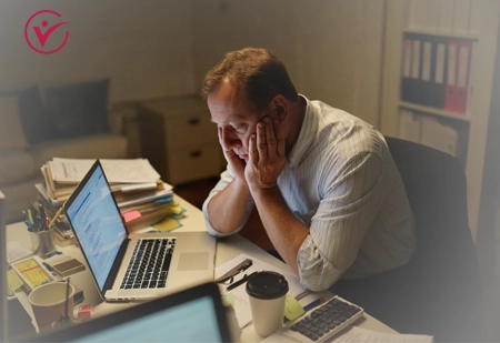 Уставший человек